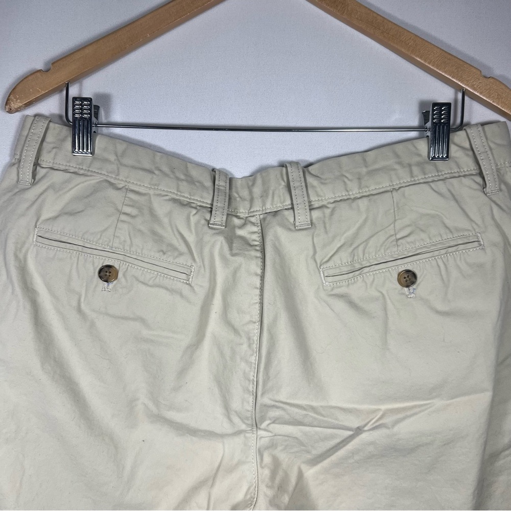 GAP Khaki Shorts Size 35 - Picture 6 of 11